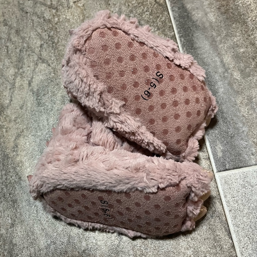 Monster slippers - Picture 3 of 4
